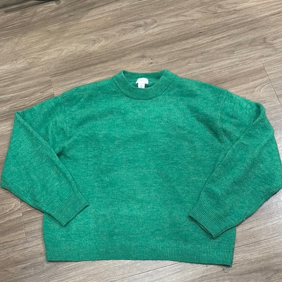 H&M Sweaters - H&M Green Sweater
